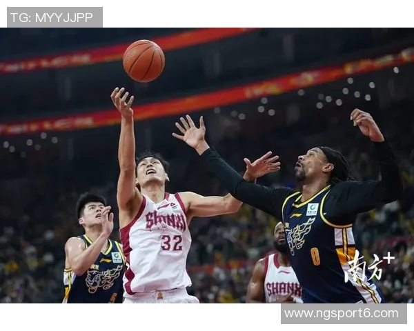 广州男篮体测圆满结束球员们已迫不及待迎接新赛季挑战