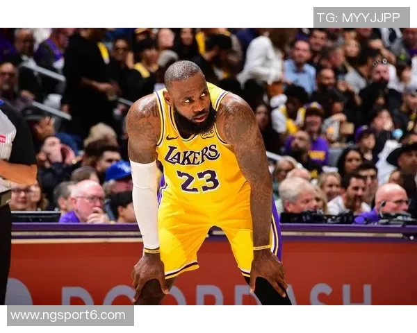 夸梅直言詹姆斯防守能力下降对位对手轻松得分成为噩梦